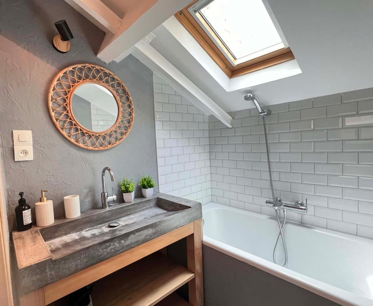 Parisian Loft 120 M2 - Stylish - 10th Apartment Paris
