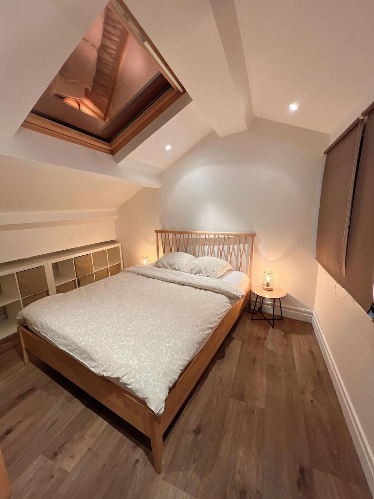 Parisian Loft 120 M2 - Stylish - 10th Appartement